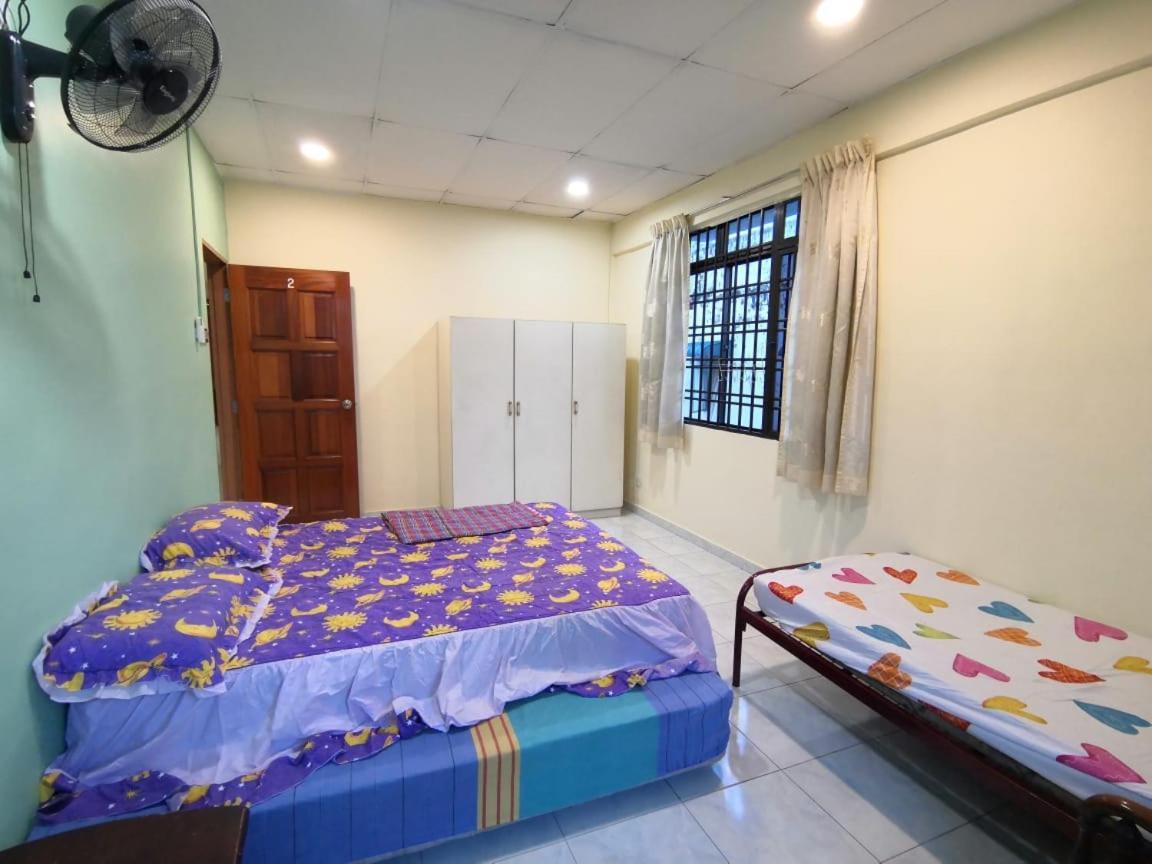 Cosy Homestay Ulu Tiram Exterior foto